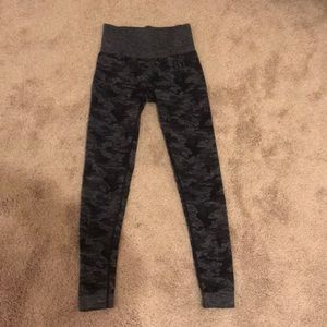 Black Gymshark Camo Leggings